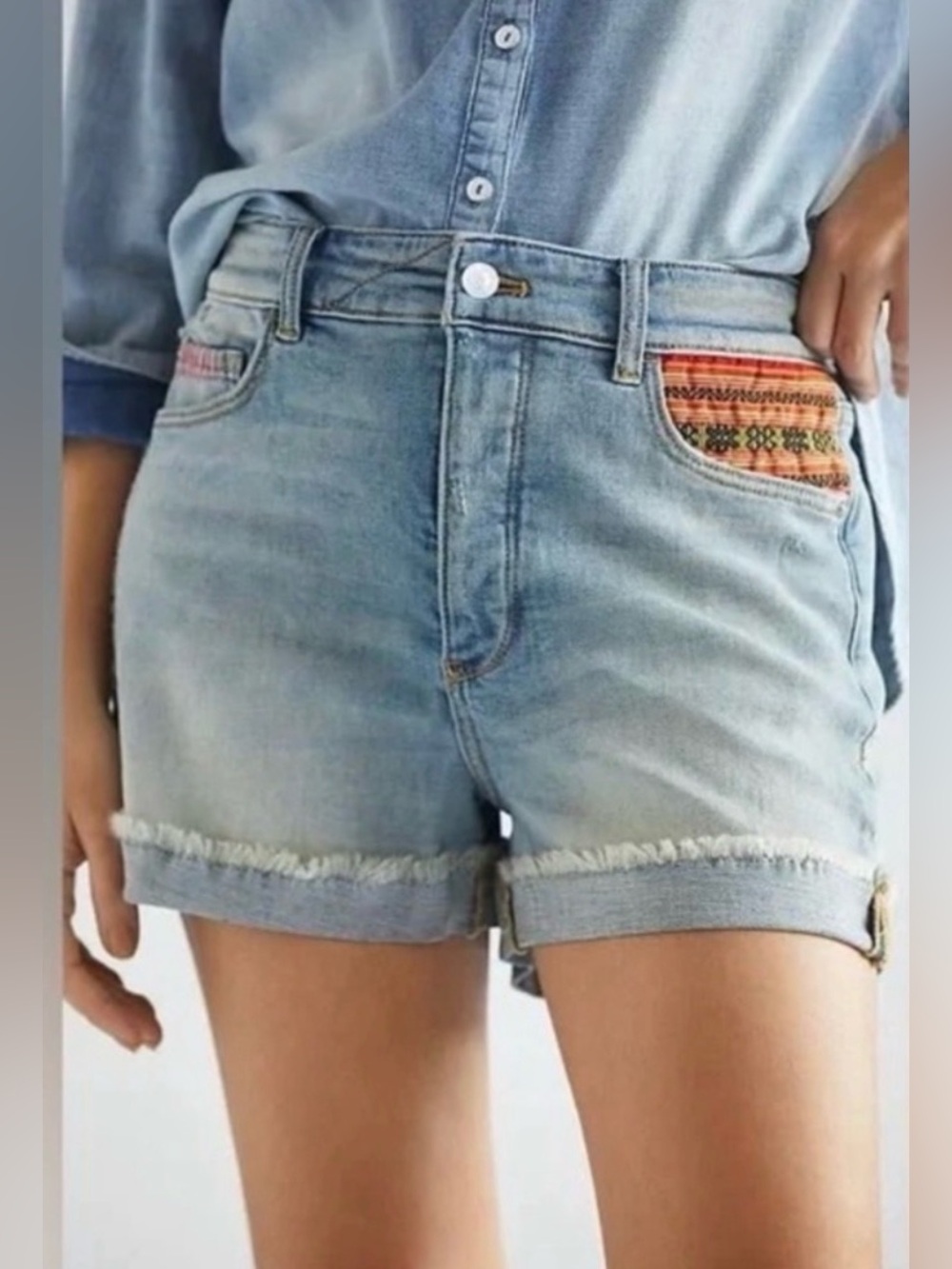 Anthropologie Pilcro Boho Distressed Signature High Rise Short Embroidered SZ 31